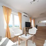 Apartman Sous Les Rochers Grižane