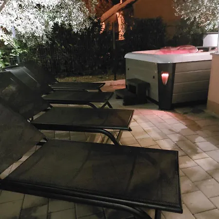 Sous Les Rochers Apartament Grižane