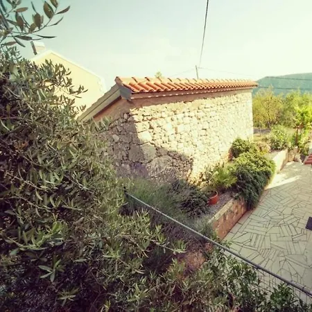 Apartament Sous Les Rochers Grižane