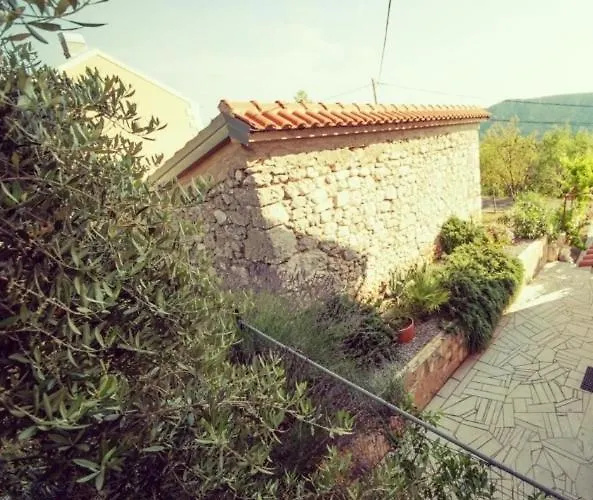 公寓 Sous Les Rochers Grižane
